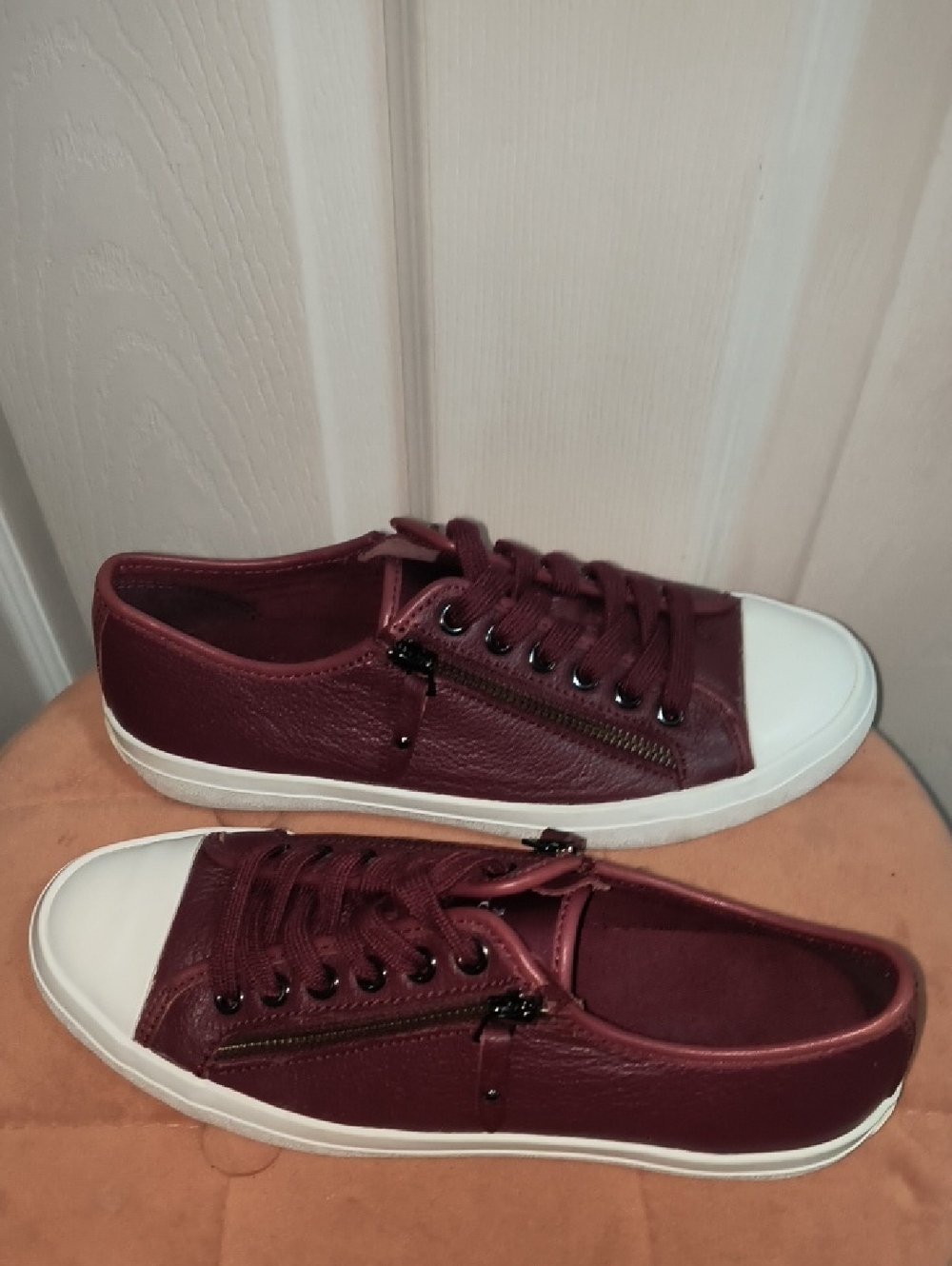 Coach Empire Zip Sneakers In Burgundy Size 7 - Picture 4 of 8